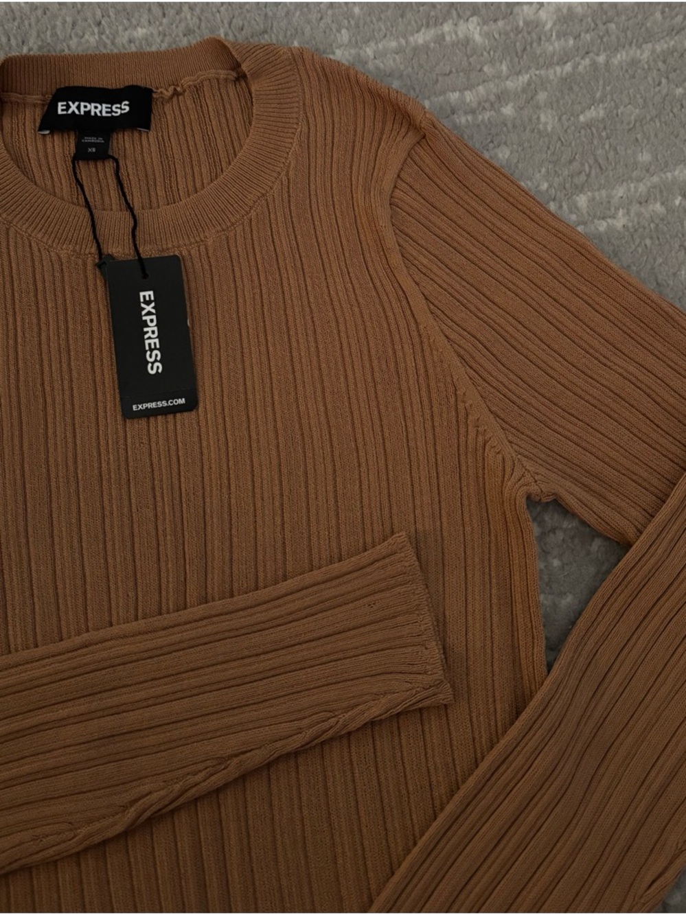 Express Ribbed Long-Sleeve Top - Picture 2 of 4